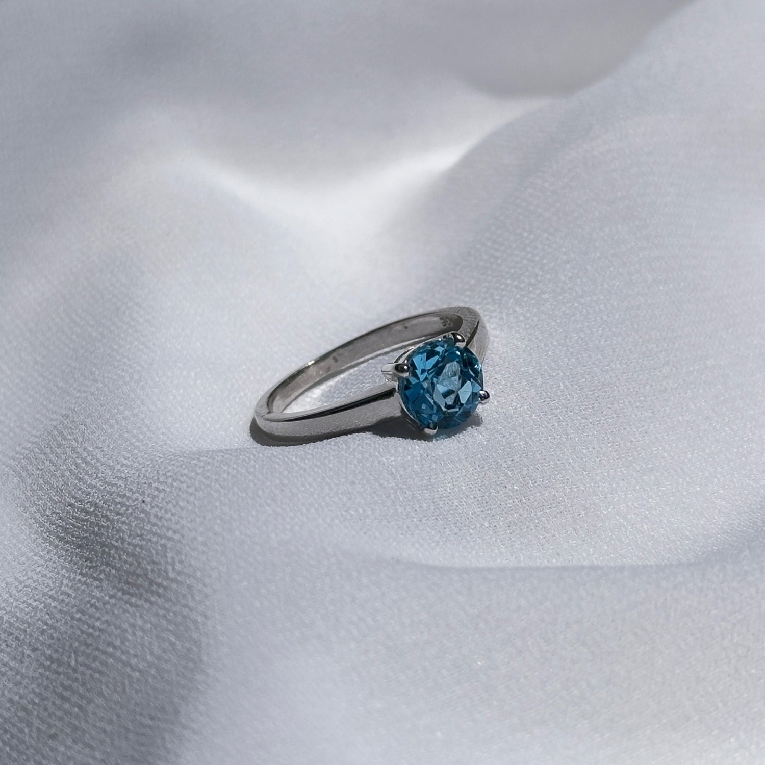 Blue Topaz 18KT White Gold Ring