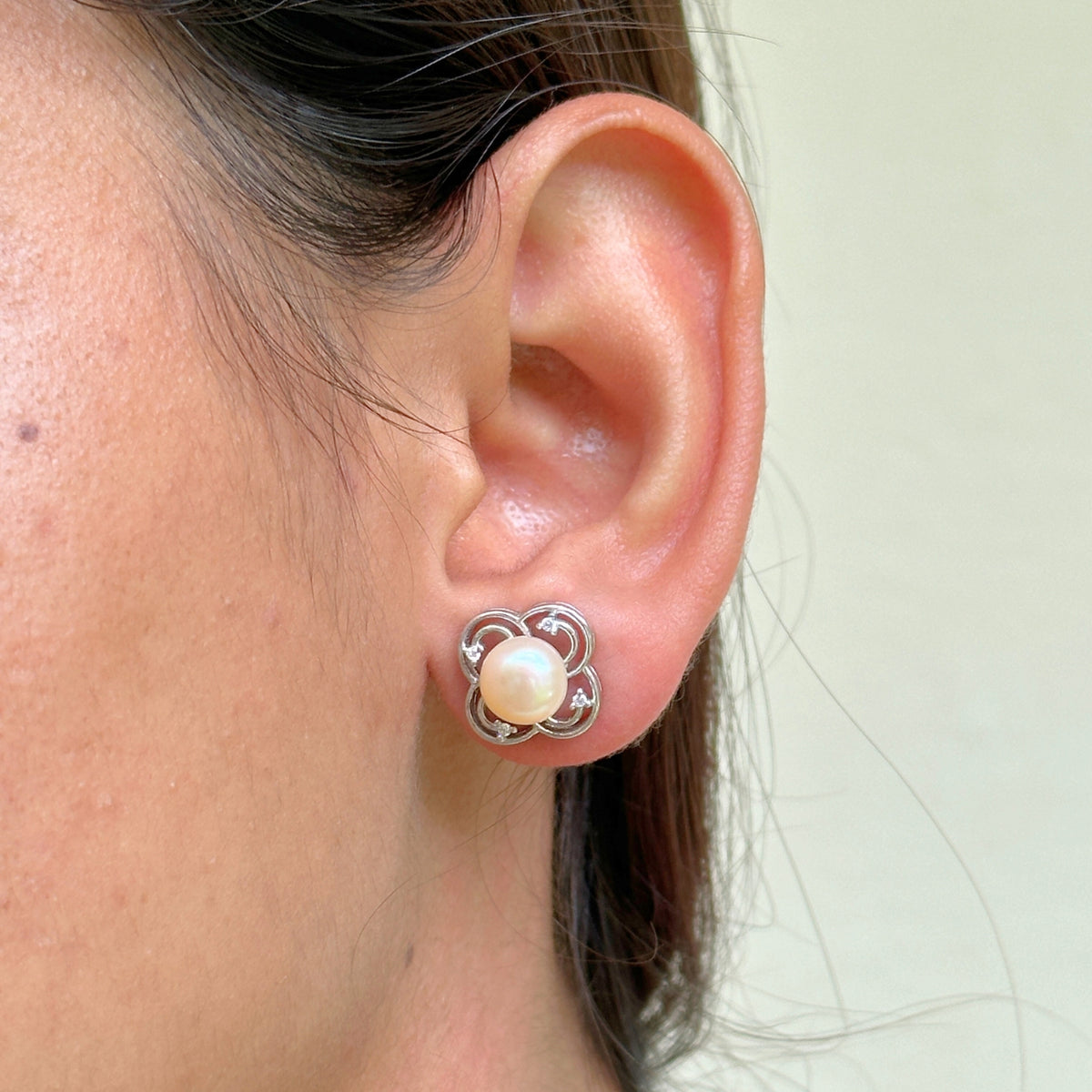 Flavia Pearl Silver 925 Studs