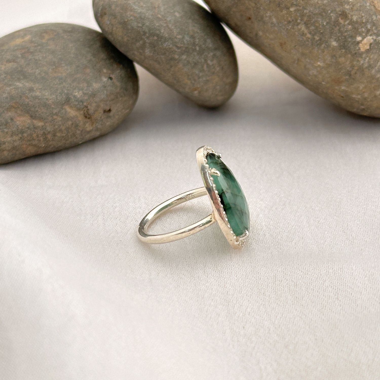 Cyra Silver 925 Emerald Ring