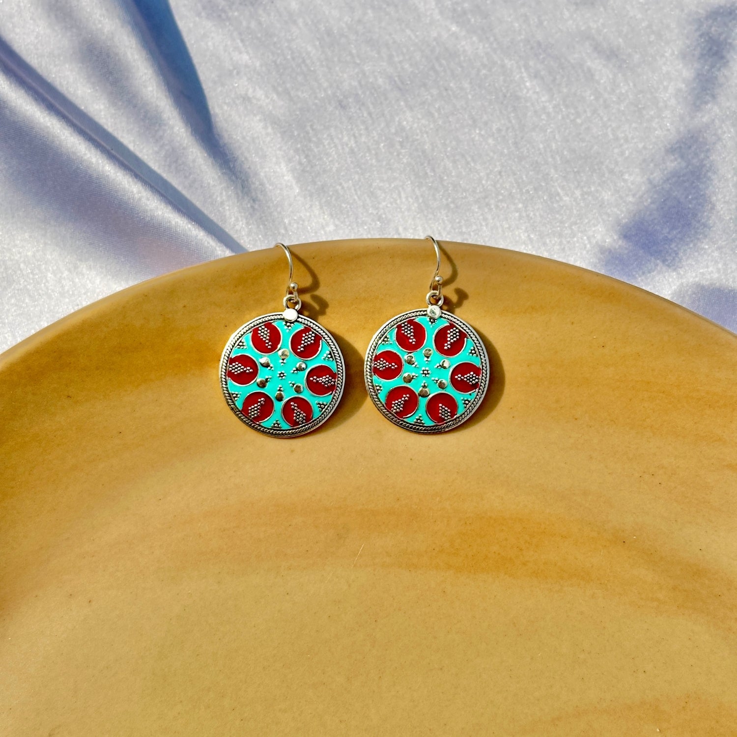 Round Detailed Enamel Silver 925 Earrings