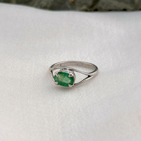 Neveah Silver 925 Emerald Ring