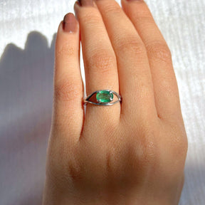 Neveah Silver 925 Emerald Ring