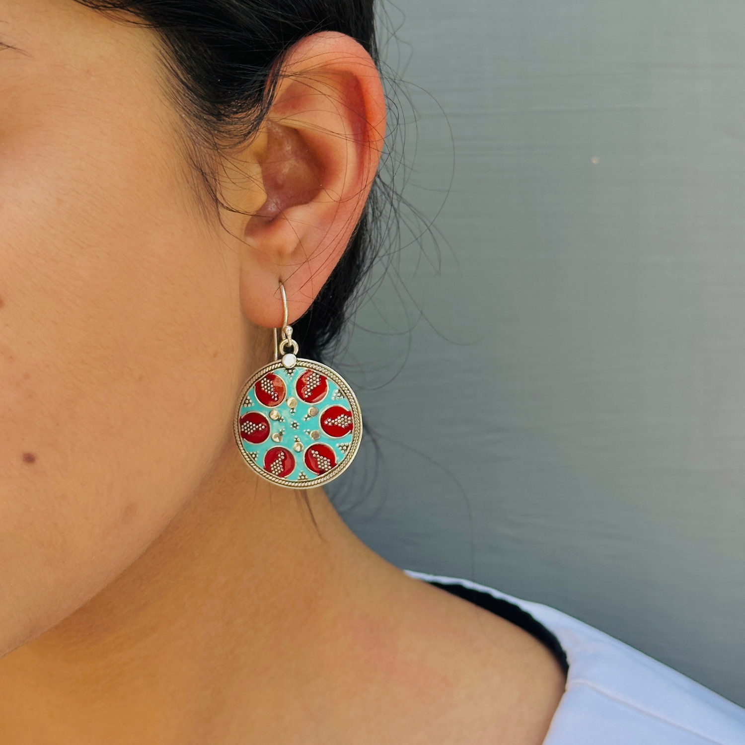 Round Detailed Enamel Earrings