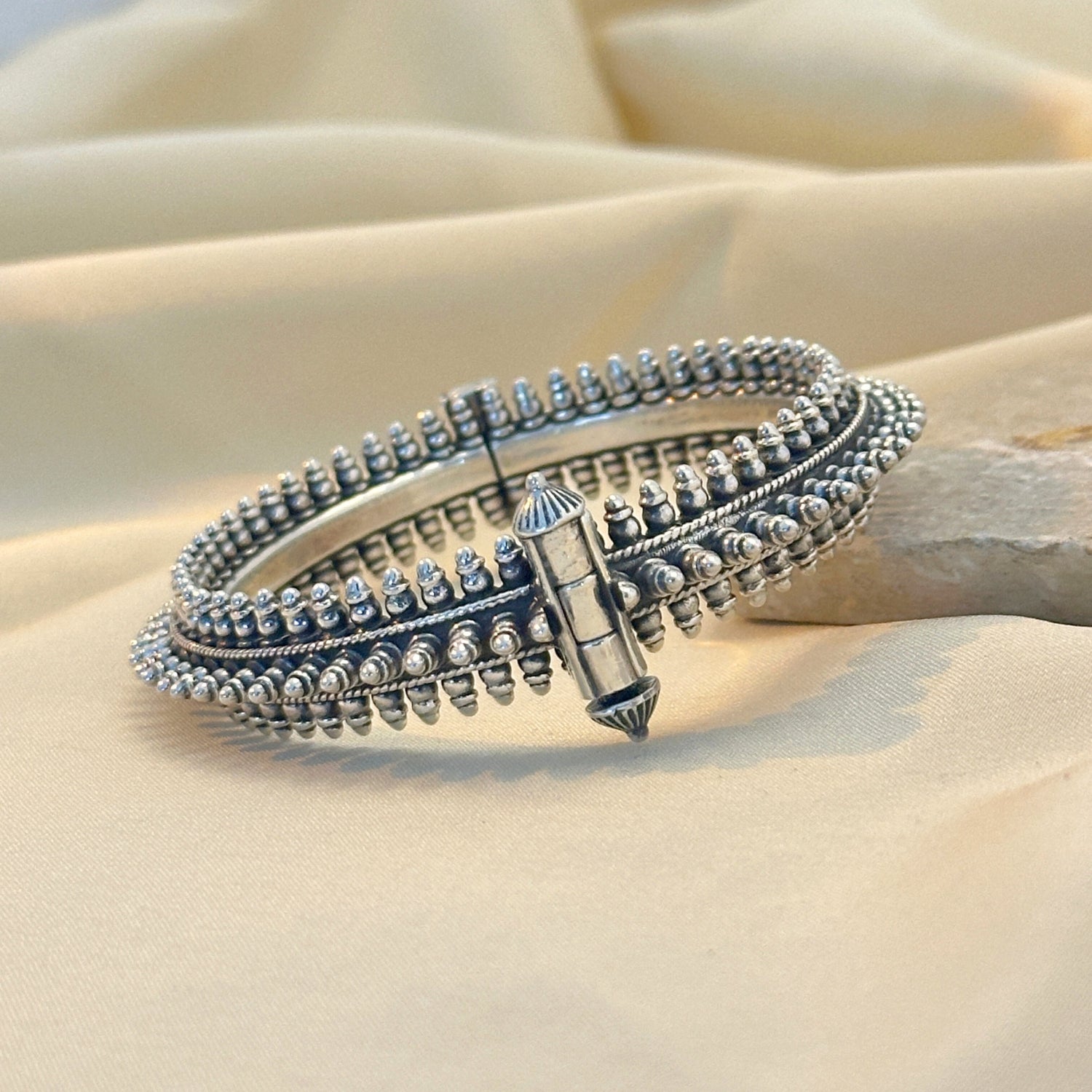 Gauri Silver 925 Bangle