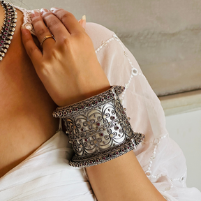 Nitya Silver 925 Bangle