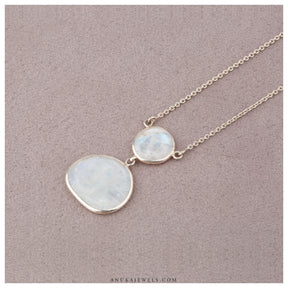  silver moonstone necklace