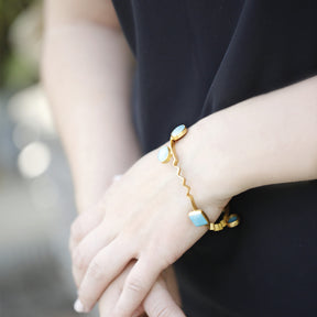 Zigzag bangle with turquoise in gold plated silver